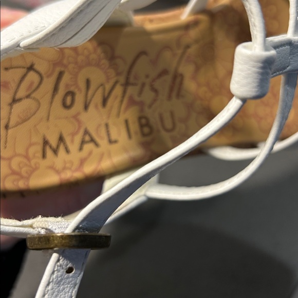 Sandals - Picture 5 of 5